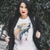 Тениска с жена с вълк Тениска с жена с вълк, акварел от художника Славейка Аладжова