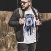 Тениска с шар пей, акварел от художника Славейка Аладжова