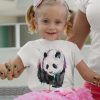 Детска тениска с гигантска панда, акварел от художника Славейка Аладжова