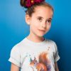 Детска тениска с катерица, акварел от художника Славейка Аладжова