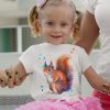 Детска тениска с катерица, акварел от художника Славейка Аладжова