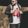 Тениска с цветен носорог Тениска с цветен носорог, акварел от художника Славейка Аладжова