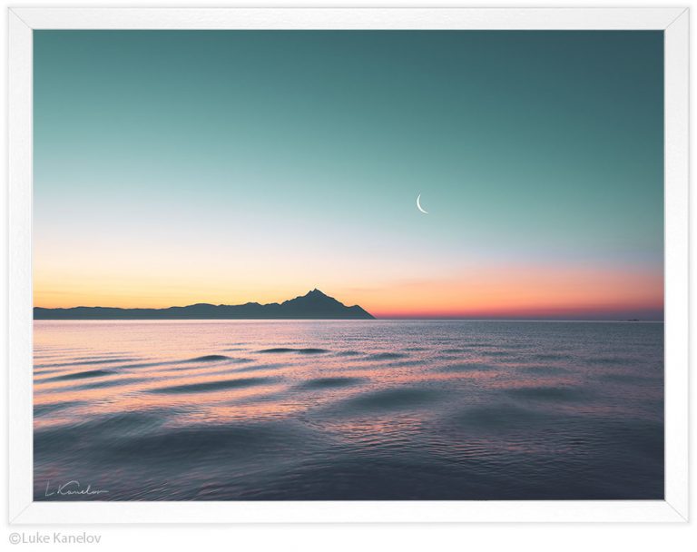 Летен морски пейзаж, лунен изгрев, морска фотография