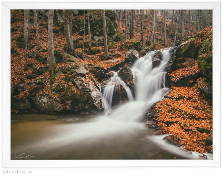 пейзажна фотография - есенен водопад пейзажна фотография - есенен водопад